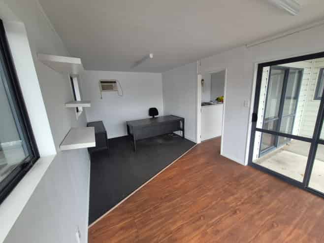 Car Yard Location That Sells Itself!