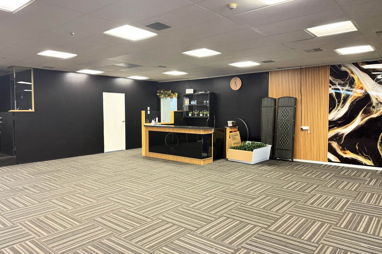 OFFICE FOR LEASE IN HENDERSON - Ansicht 2
