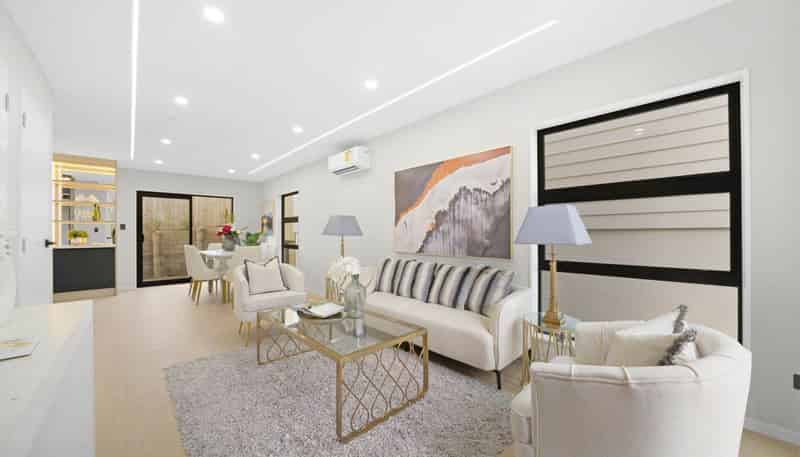 10/592 Massey Road, Mangere