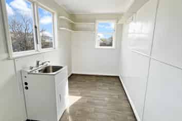 52 Devon Crescent, Bulls