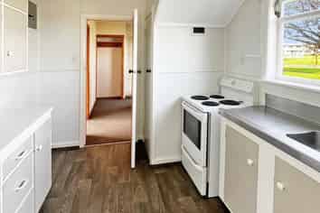 52 Devon Crescent, Bulls