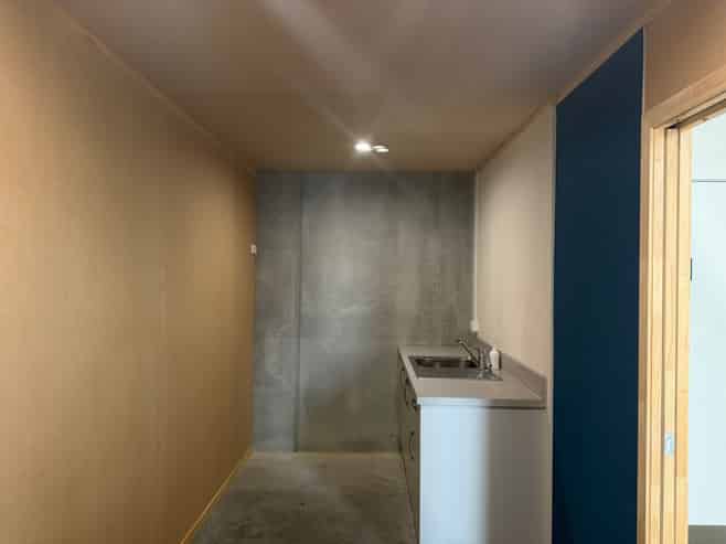 Industrial Unit in Superb Location