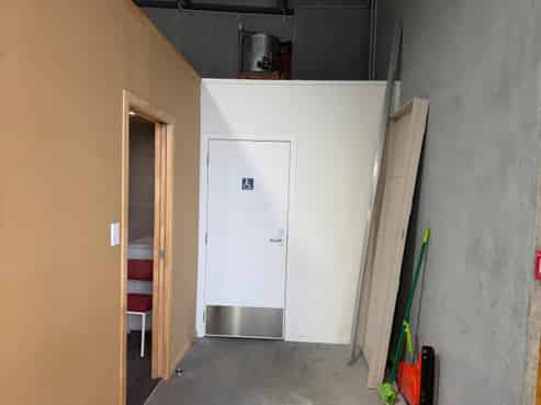 Industrial Unit in Superb Location