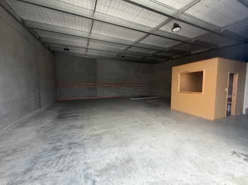 Industrial Unit in Superb Location