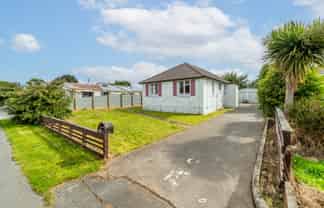 186 Tramway Road, Strathern