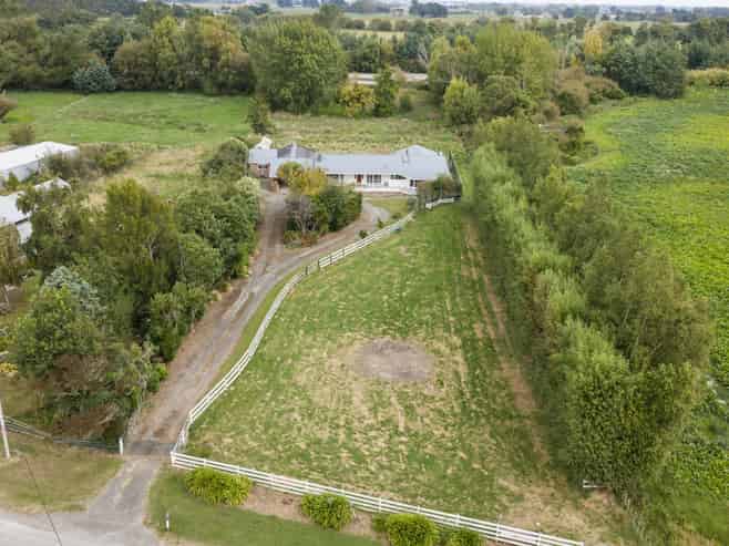 96 Boness Road, Feilding