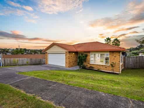 13 Ginders Drive, Massey