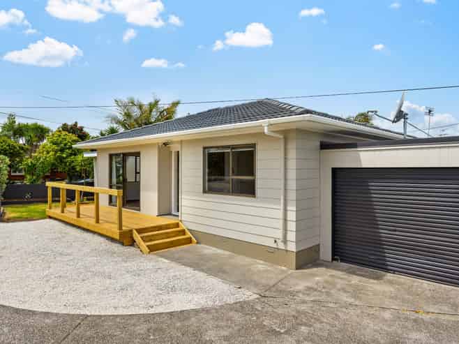 1/9 Rewarewa Road, Te Atatu Peninsula