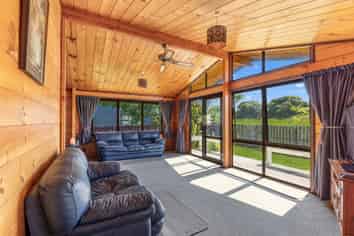 10A Alpha Avenue, Coastlands