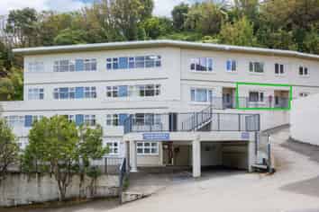 8/51 Adams Terrace, Kelburn