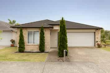 39 Scoria Close, Pyes Pa