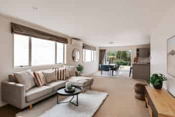 39 Scoria Close, Pyes Pa