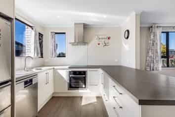 7 Discovery Place, Marfell