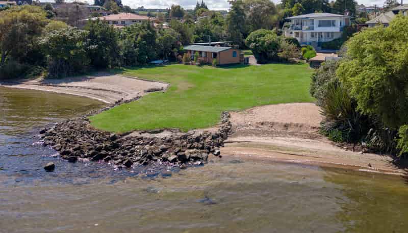 135B State Highway 33, Tikitere