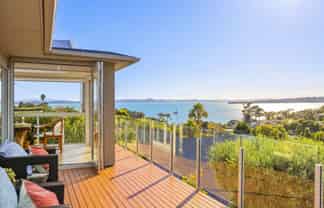 5A Colmar Road, Mellons Bay