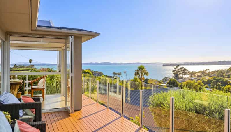 5A Colmar Road, Mellons Bay