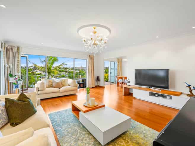 5A Colmar Road, Mellons Bay