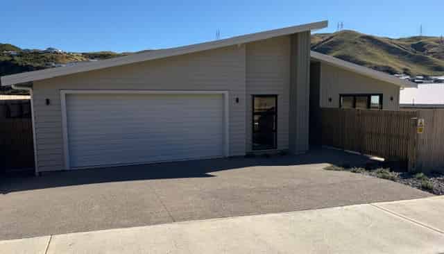 67 Crompton Avenue, Churton Park