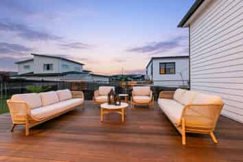4 The Landing, Riverhead