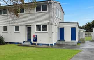 34 Devon Crescent, Bulls