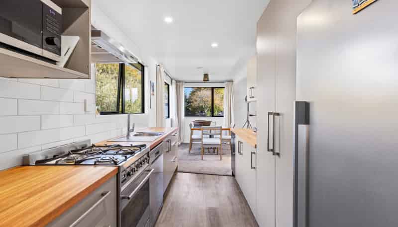 8 Coleman Place, Darfield