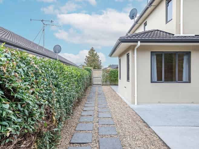 25 Langdale Court, Huntington