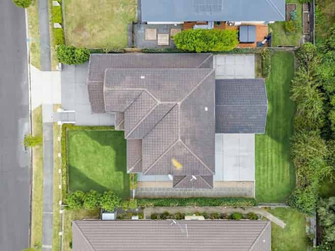 25 Langdale Court, Huntington