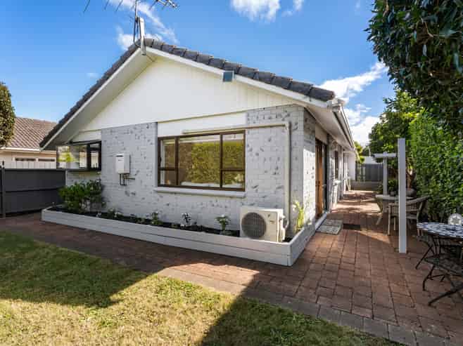 8/137A Selwyn Street, Onehunga