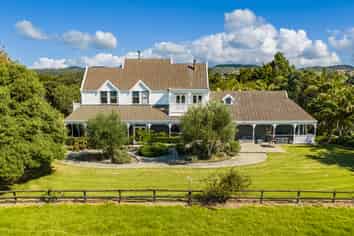 1034 Cove Road, Langs Beach