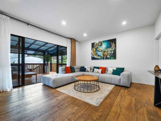 5B Hemsway Place, Sunnyhills