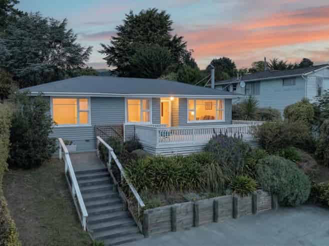 78 Marine Drive, Diamond Harbour