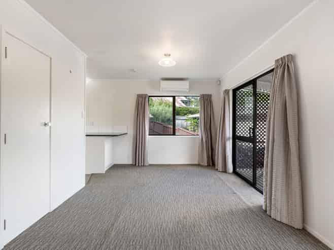 81 Moore Street, Hillcrest