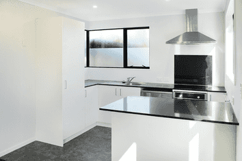 4B Oriana Place, Westbrook