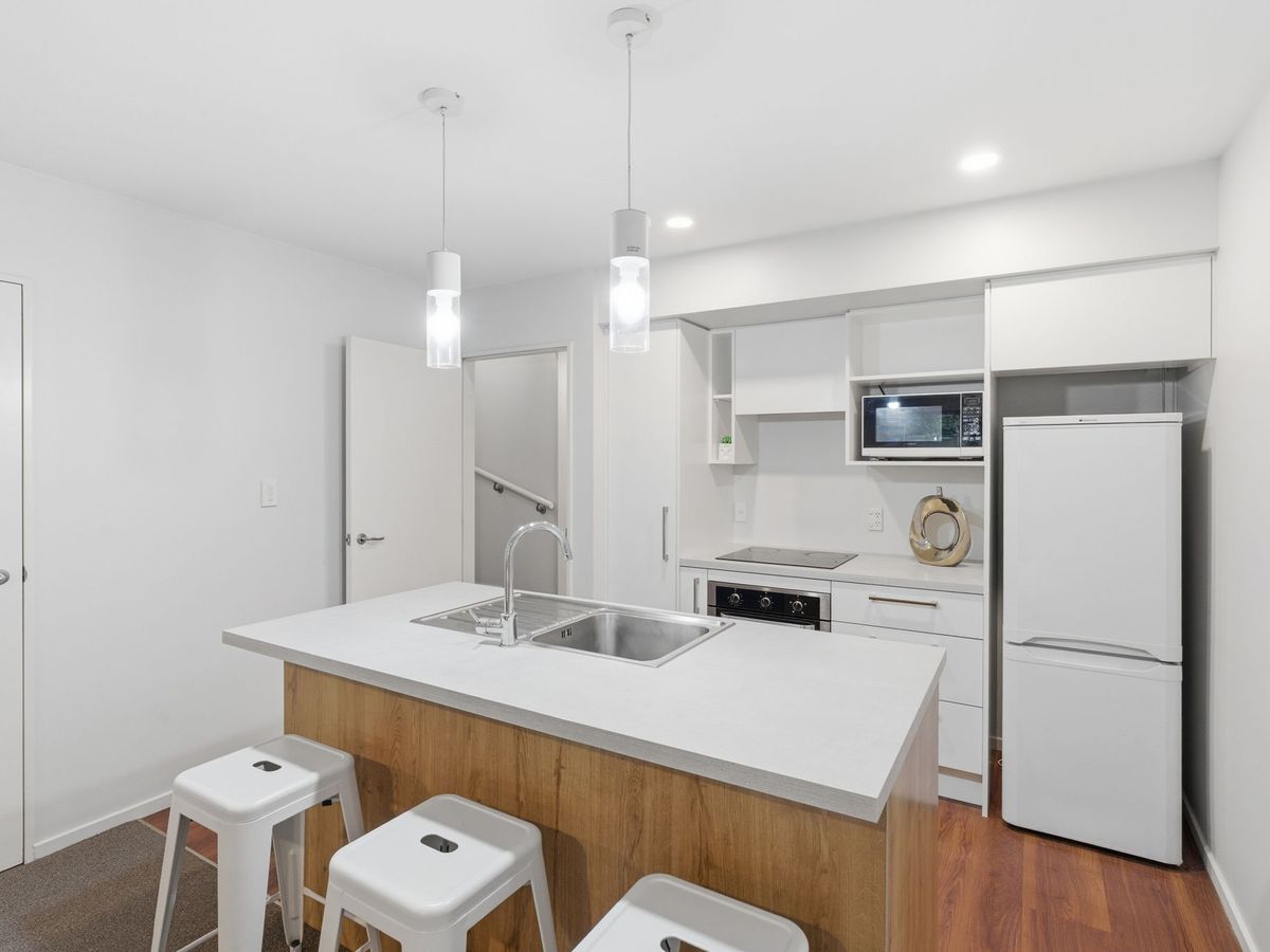 8B Burdale Street, Riccarton, Christchurch City, Canterbury - Photo 2