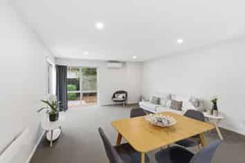 8B Burdale Street, Riccarton