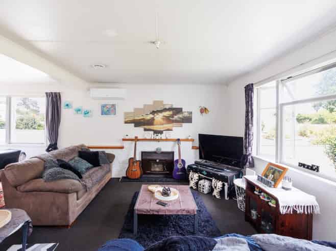 108 Highbury Avenue, Highbury