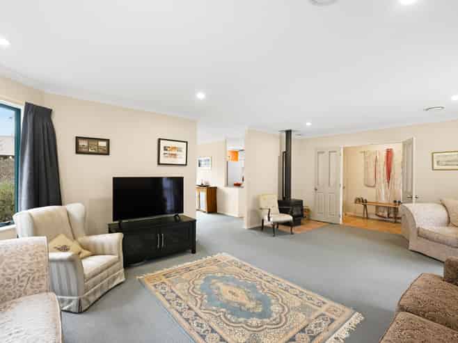 74 Ayrshire Drive, Grandview Heights