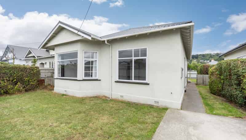 6 West Avenue, Saint Clair