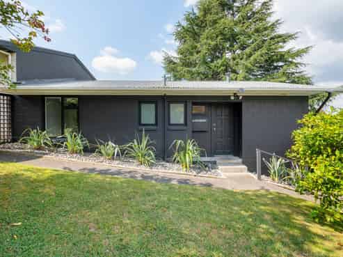 32A Kowhai Street, Hamilton Lake