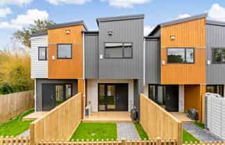 8/300 Great North Road, Henderson