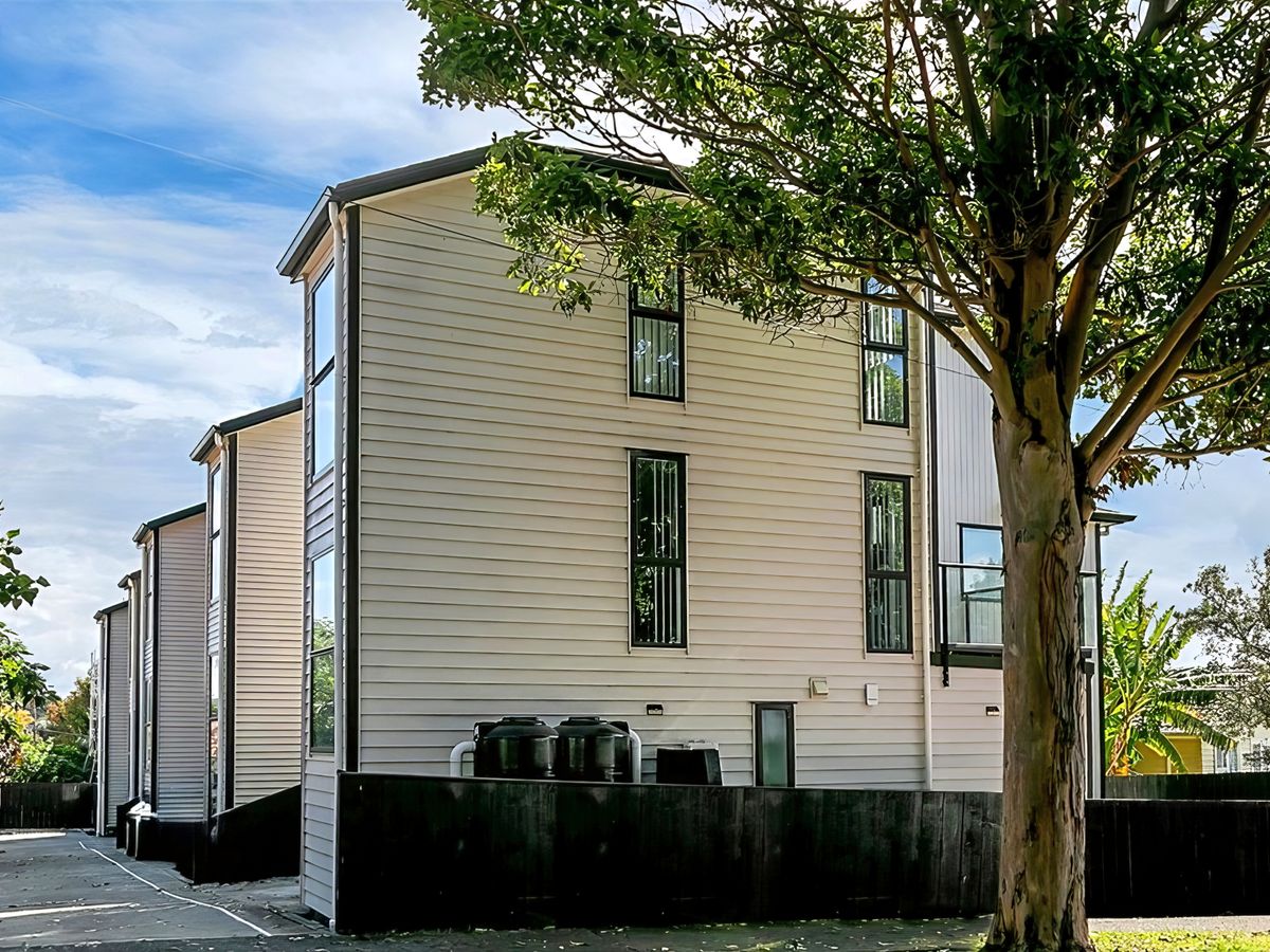 31D Waddell Avenue, Point England, Auckland City, Auckland - Photo 2