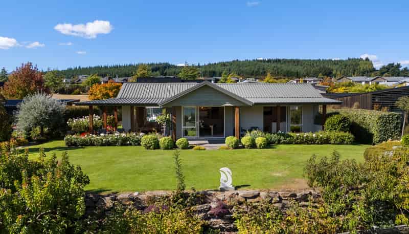 28 Greenbelt Place, Wanaka