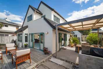 3A Tuhua Place, Bowentown