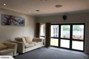 44 Bass Road, Albany