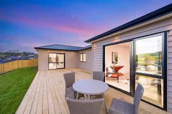 7 Awa Avenue, Helensville