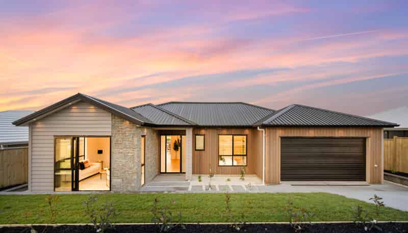 7 Awa Avenue, Helensville