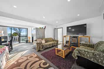 1/18 Frobisher Way, Manurewa