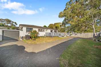 1/18 Frobisher Way, Manurewa