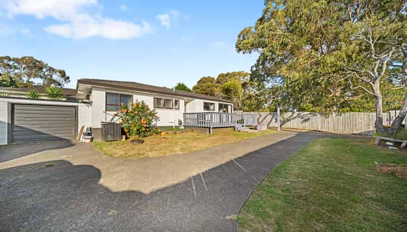 1/18 Frobisher Way, Manurewa