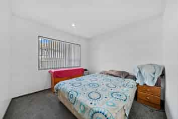 1/18 Frobisher Way, Manurewa